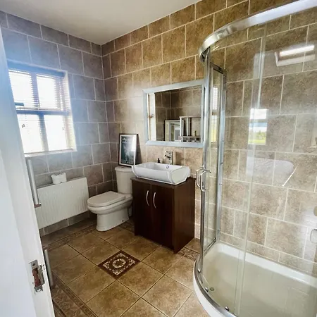 Conree * Castlemaine