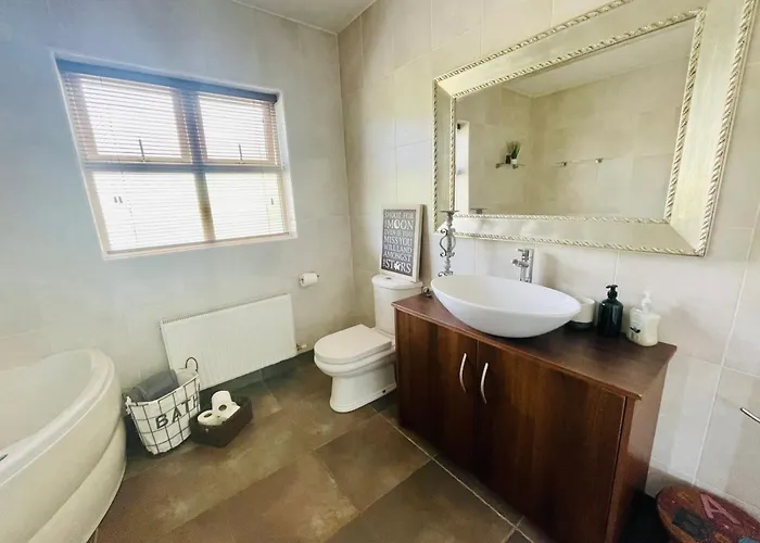 Conree * Castlemaine